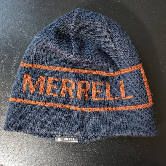 Merrell Reversible Beanie Hat - Picture 2 of 2